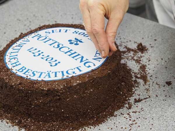 Schokostreusel auf der Pöttschinger Torte